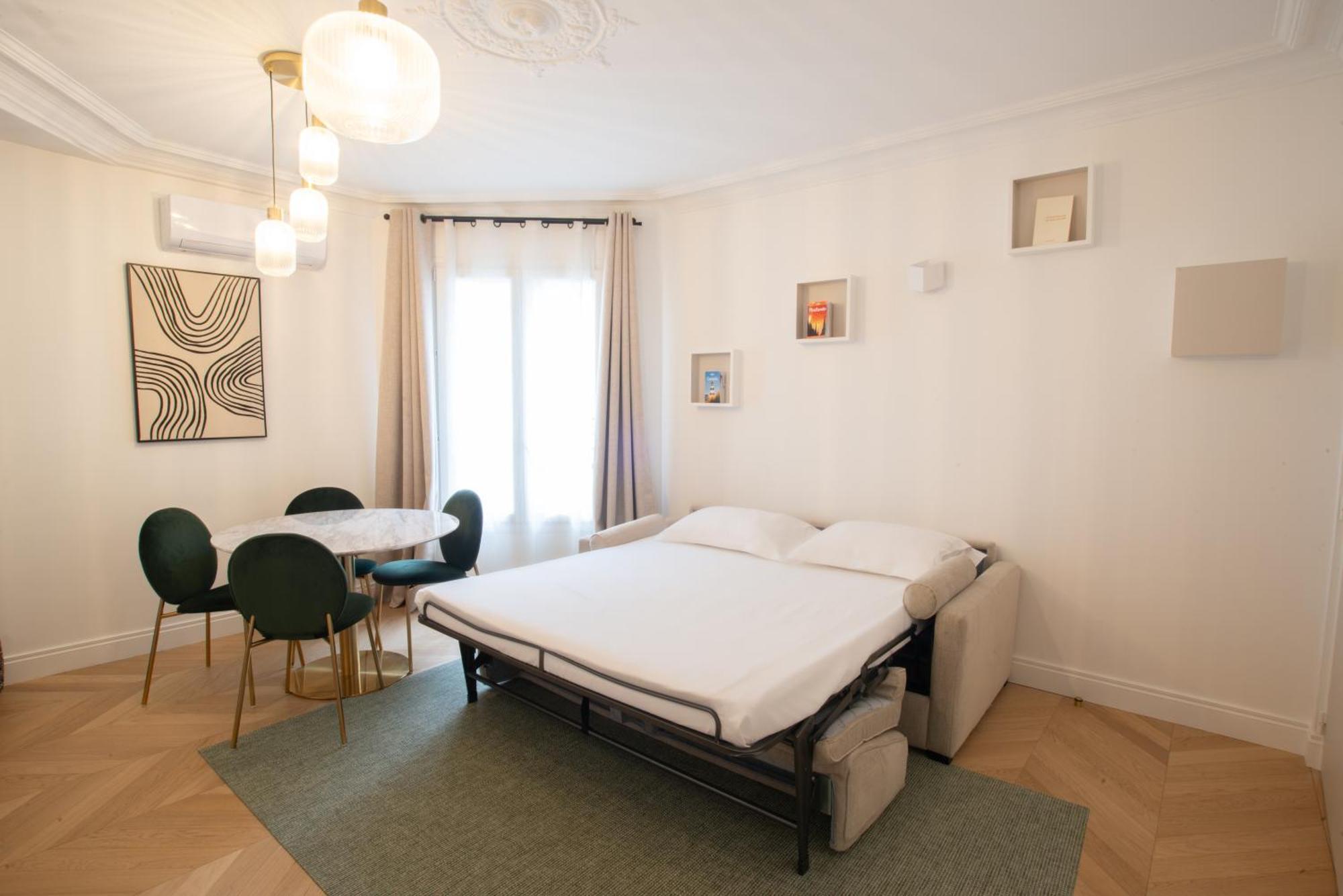 Quartier Libre Madeleine Aparthotel 4*