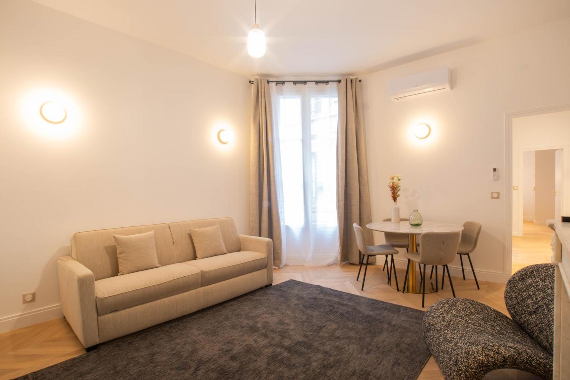 Aparthotel Quartier Libre Madeleine 4*