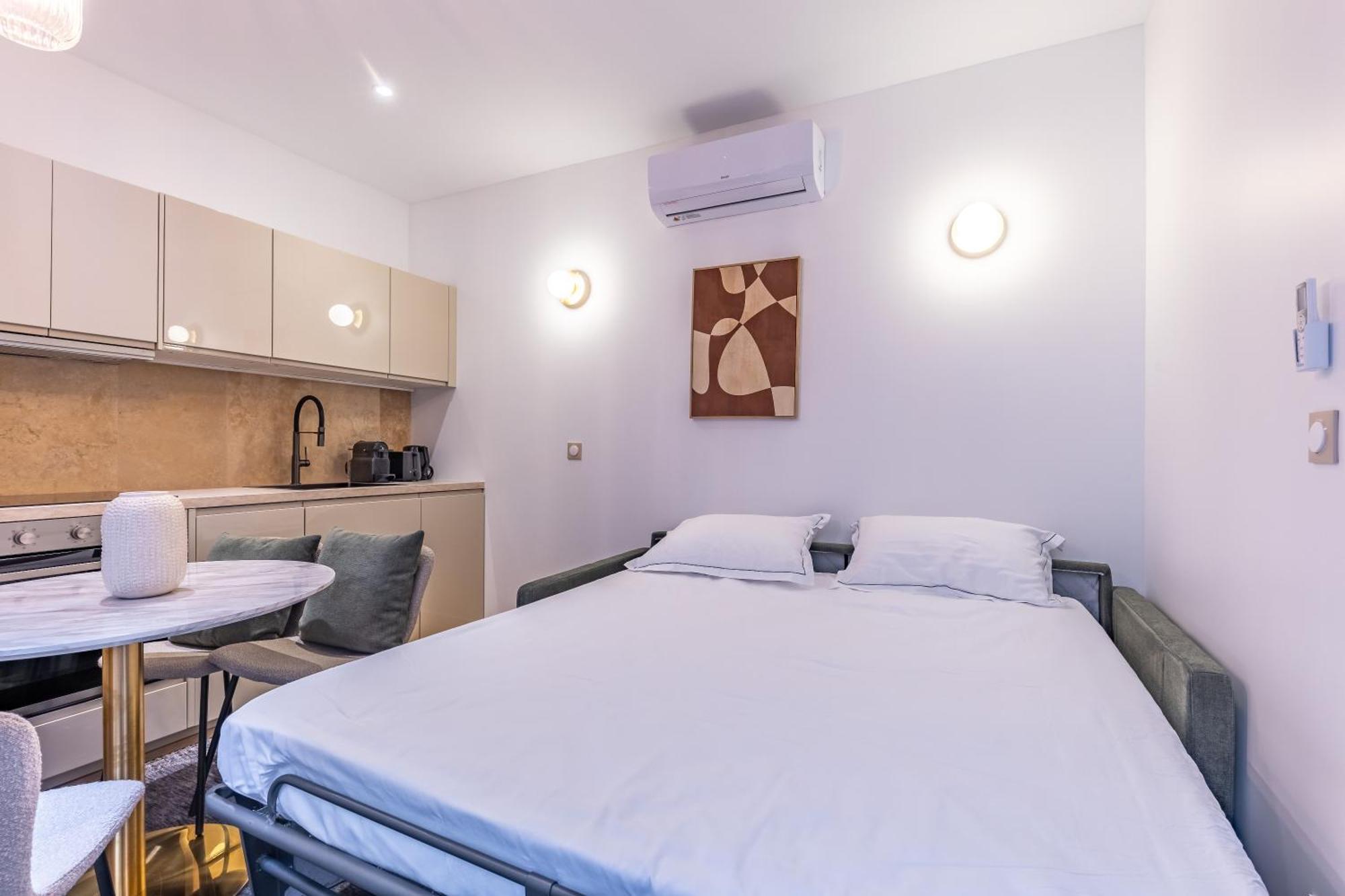 Aparthotel Quartier Libre Madeleine 4*