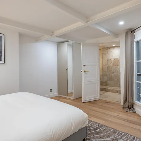 Aparthotel Quartier Libre Madeleine 4*