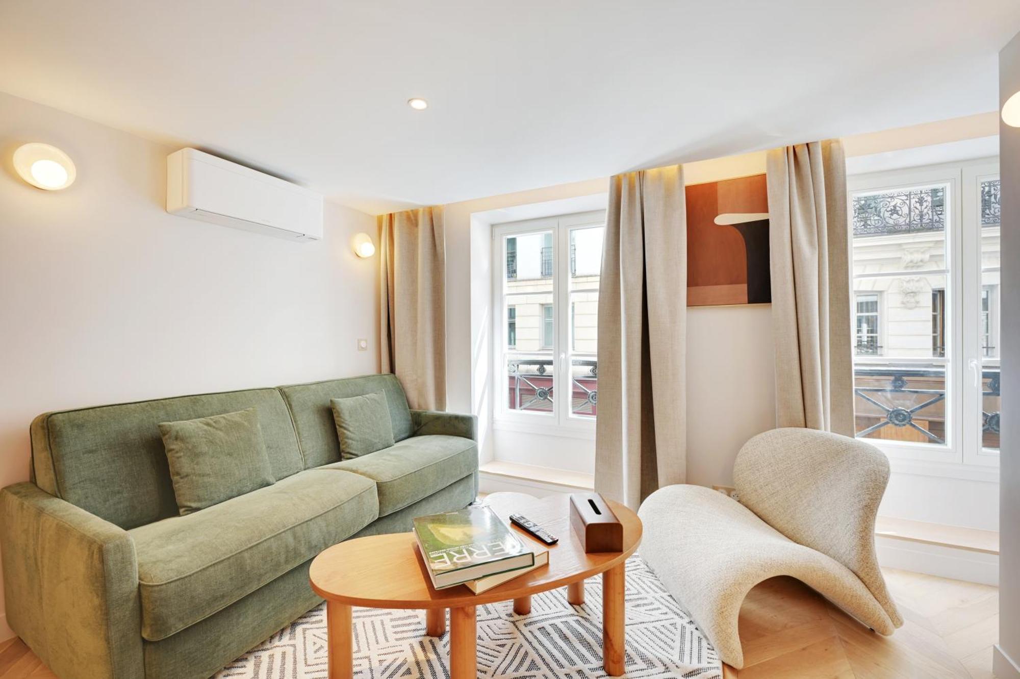 Quartier Libre Madeleine Aparthotel 4*